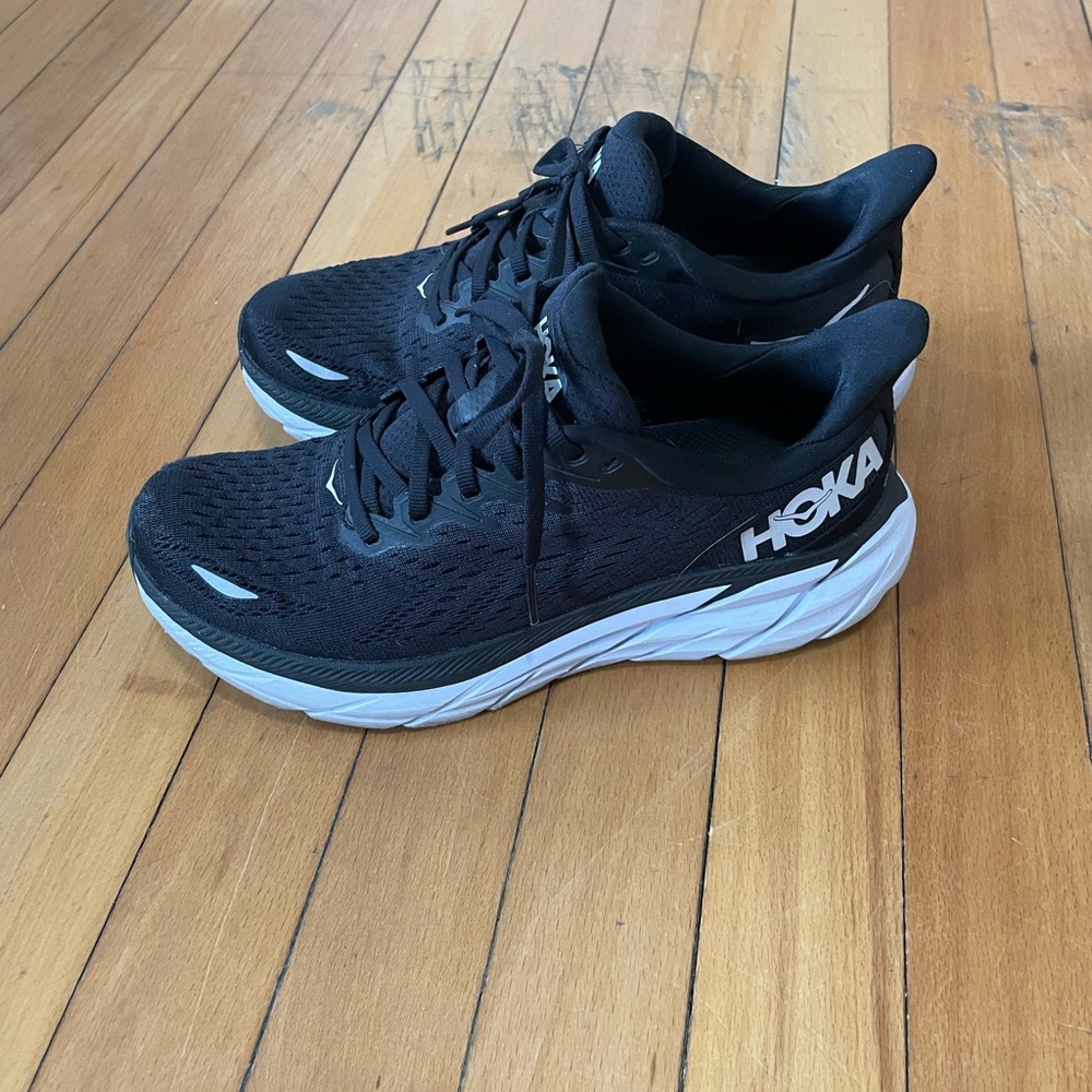 Hoka Clifton 8